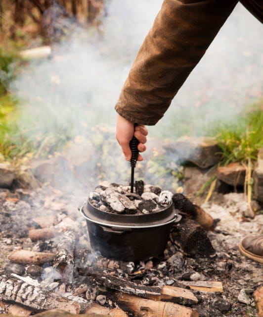 Dutch Oven Kochtopfset 7-tlg. aus Gusseisen in Holzbox