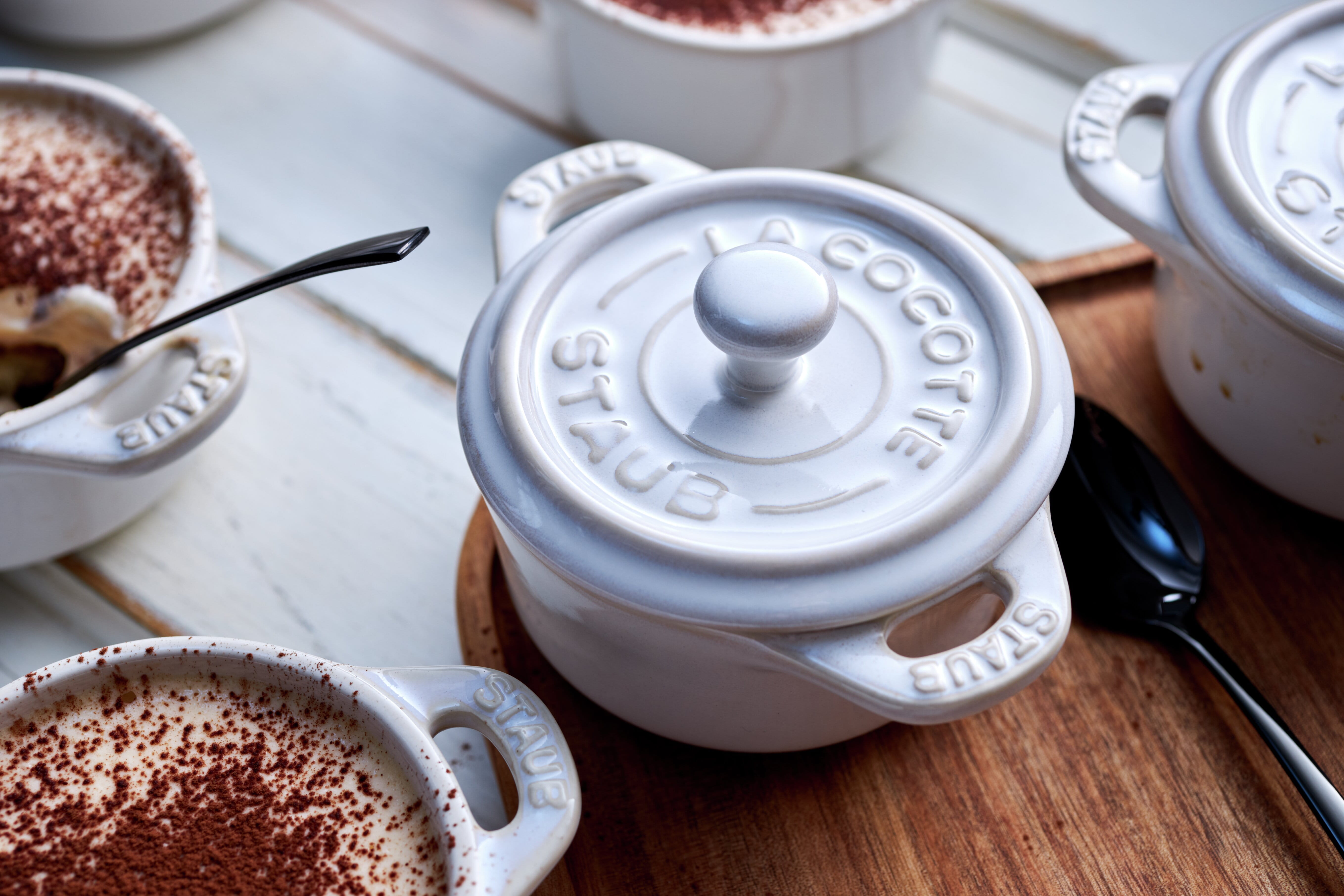 Staub Keramik Mini Cocotte rund 10 cm elfenbeinweiß