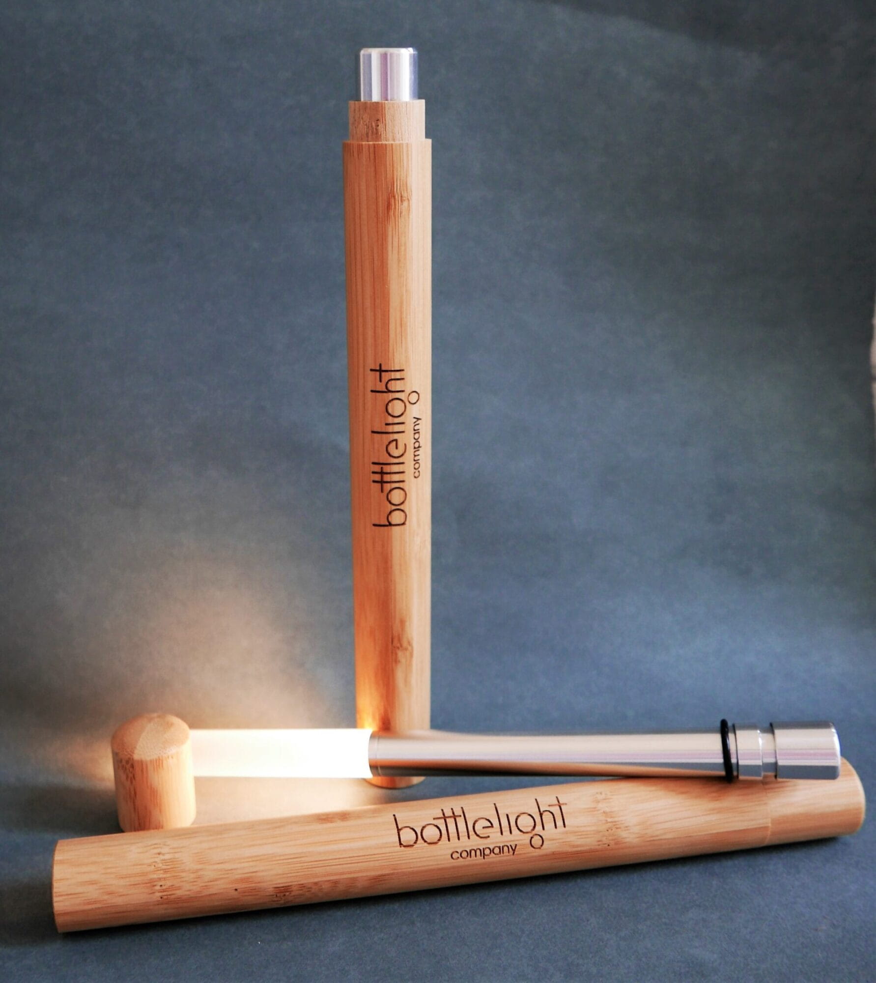 Bottlelight Bambusröhre mit Deckel als Verpackung für die Bottlelight Leuchten BOT02 - BOT06