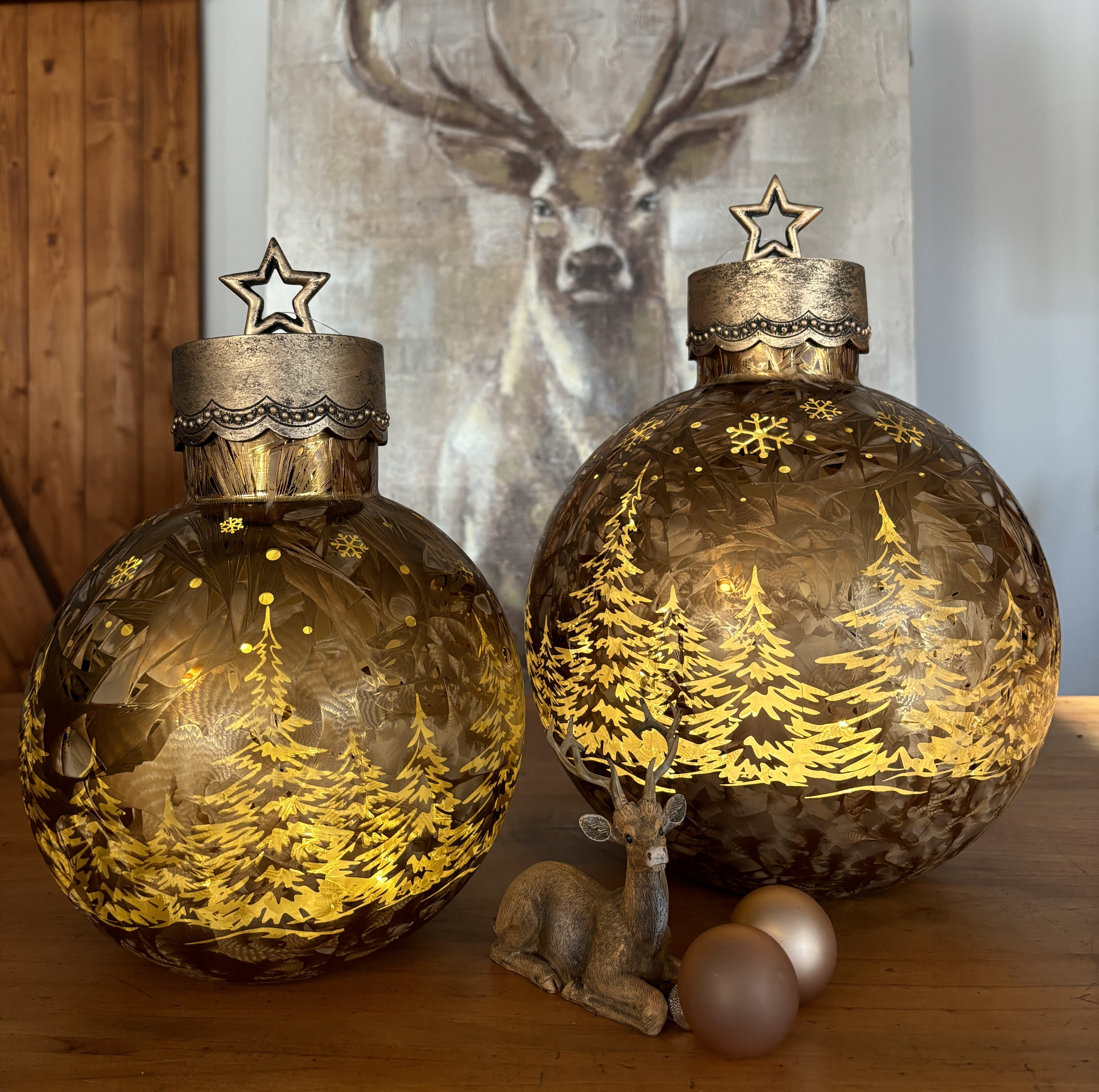 formano Weihnachtskugel 30 cm, Farbglas in Ice-Optik mit LED-Licht & Timer, winterl. Dekor + Stern