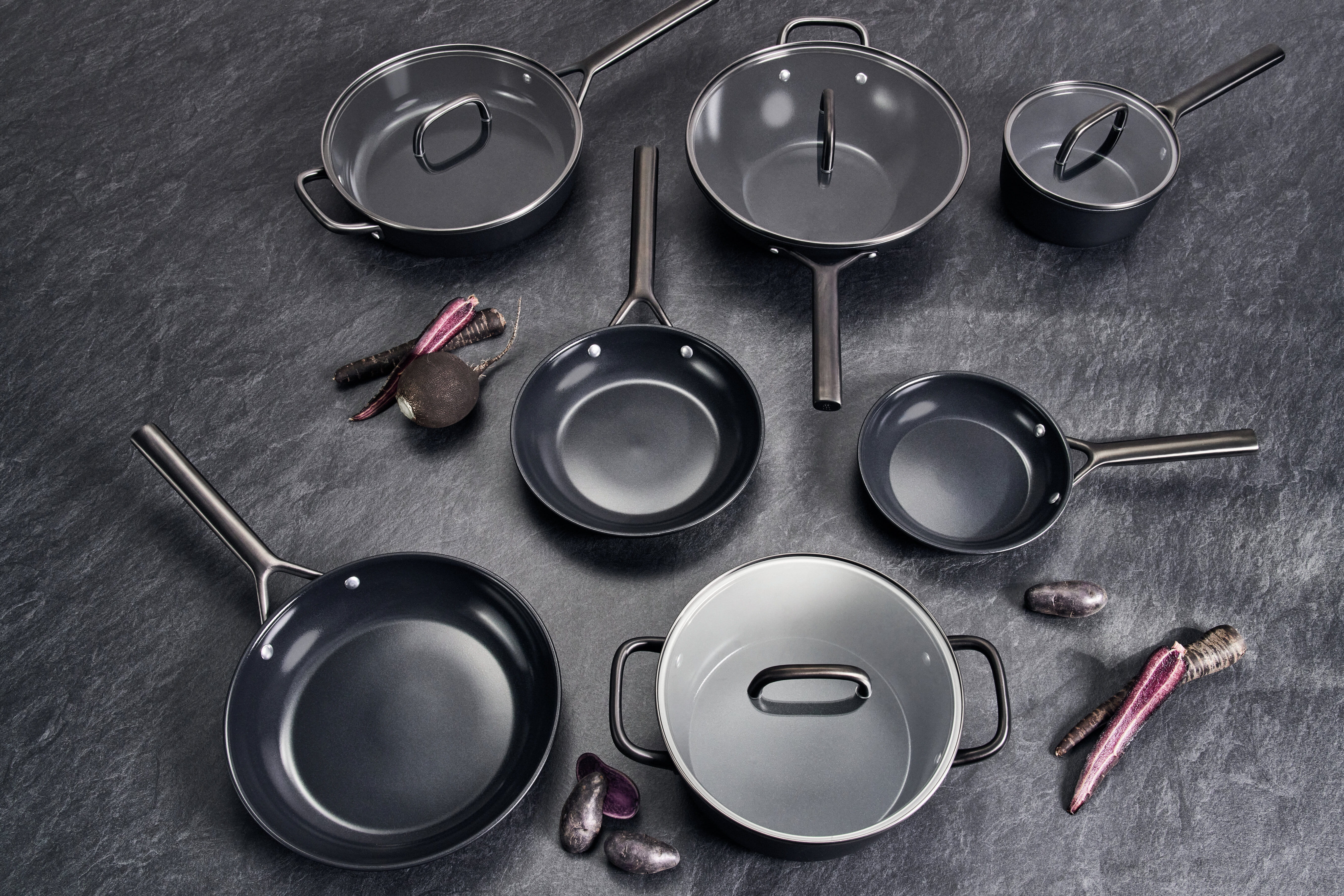 ZWILLING Milano Aluminium Kochgeschirr Ceramic Titanium Lifestyle