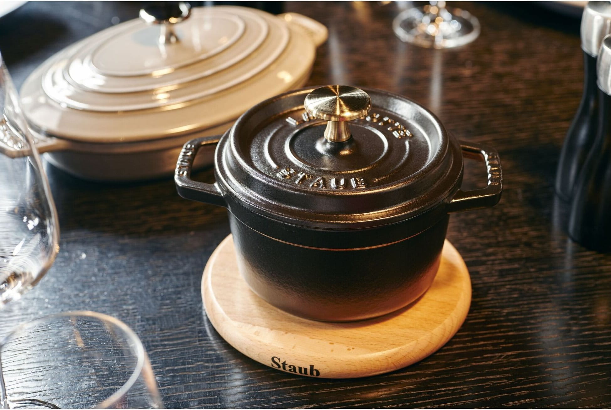 Staub Zubehör Magnetischer Topfuntersetzer 21x15cm holz