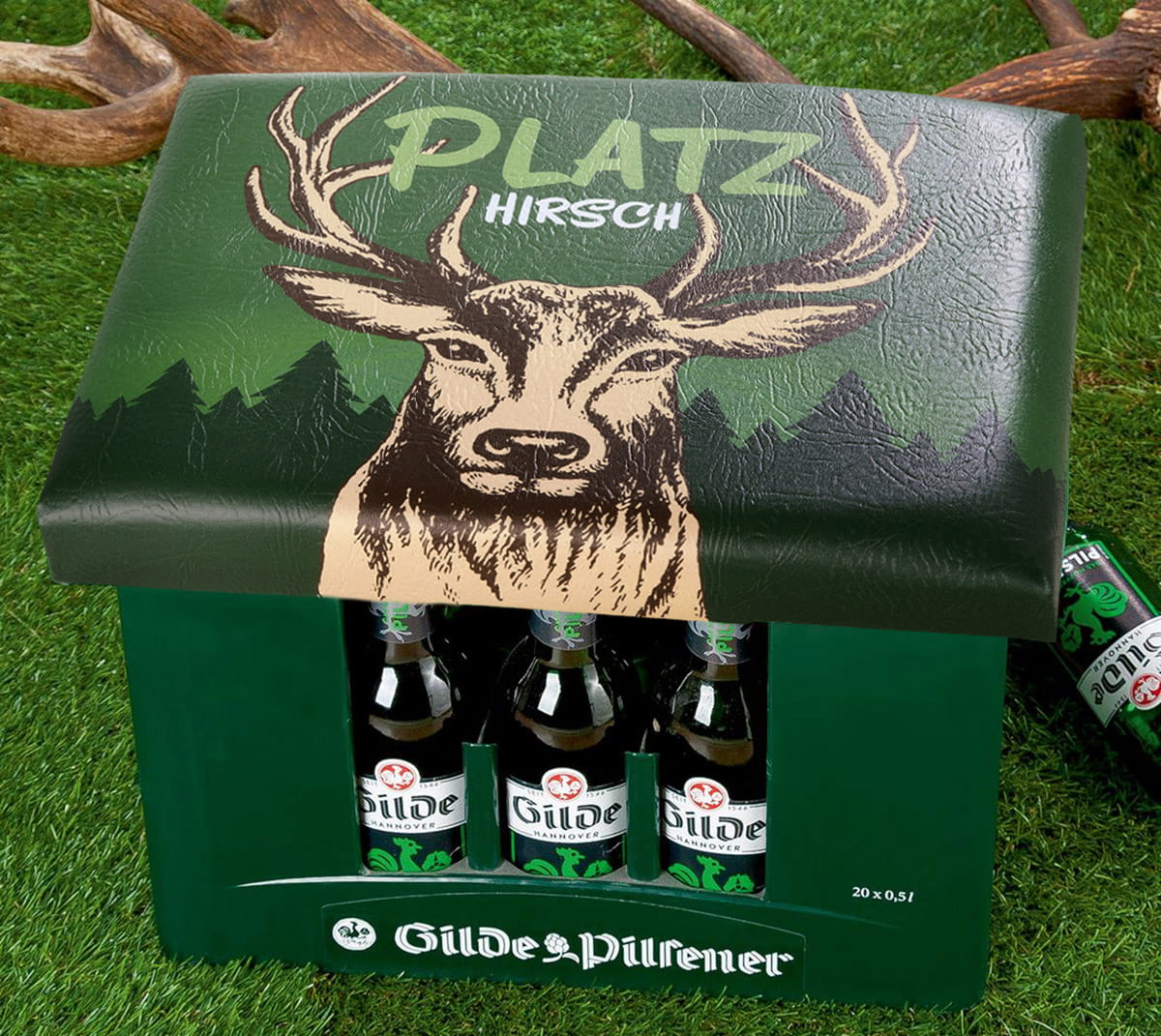 Gilde Sitzpolster für Getränke-/Bierkiste Waidmannsheil "Platz Hirsch" 34 x 44 cm Lifestylefoto