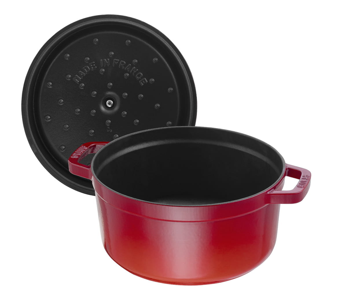 Staub Cocotte Bräter Gusseisen rund 28cm Kirsche offen