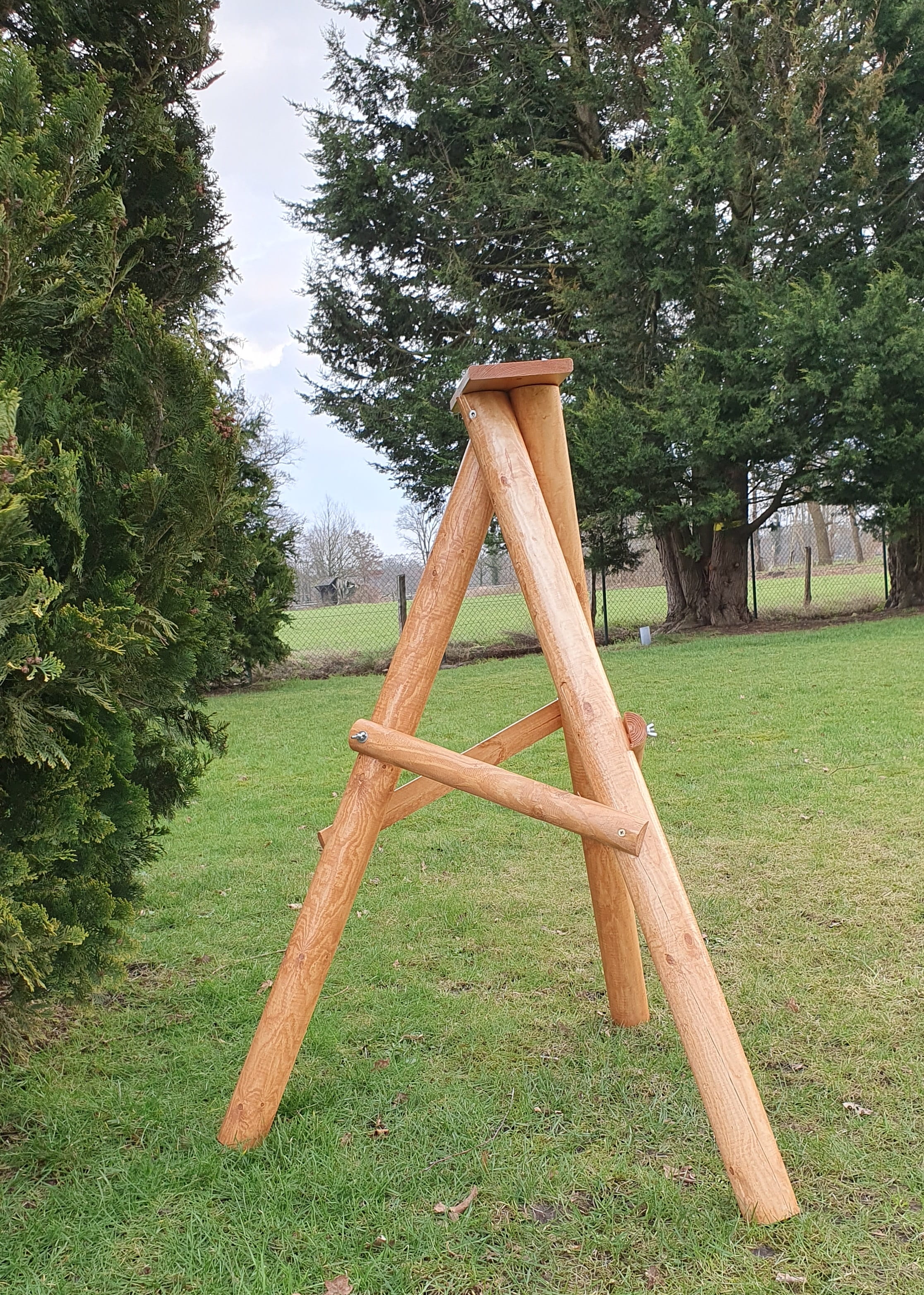 Kleiber Gartenprodukte Star-Haus Vogelfutterhausständer aus Nadelholz Ø 7 cm - Höhe 1,10 m