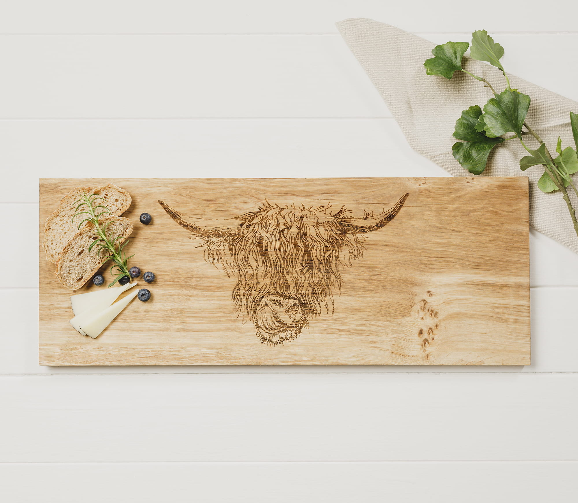 Scottish Eiche Servierbrett groß - Schottisches Hochlandrind 60 x 25 cm