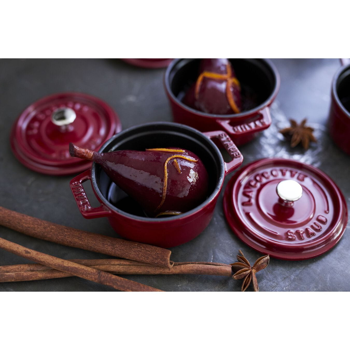 Staub Mini Cocotte Bräter Gusseisen rund 10 cm Bordeaux