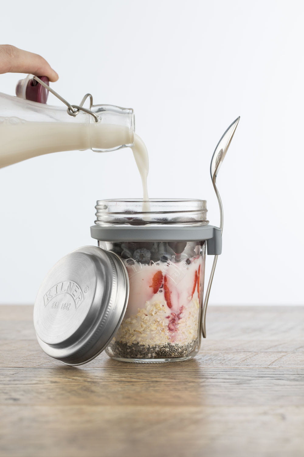 Kilner Frühstücksglas (350 ml) mit Deckel, Messbecher und Löffel