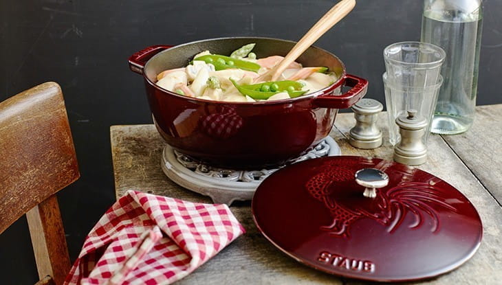 Staub France Cocotte / Bräter Gusseisen Hahn 24 cm 