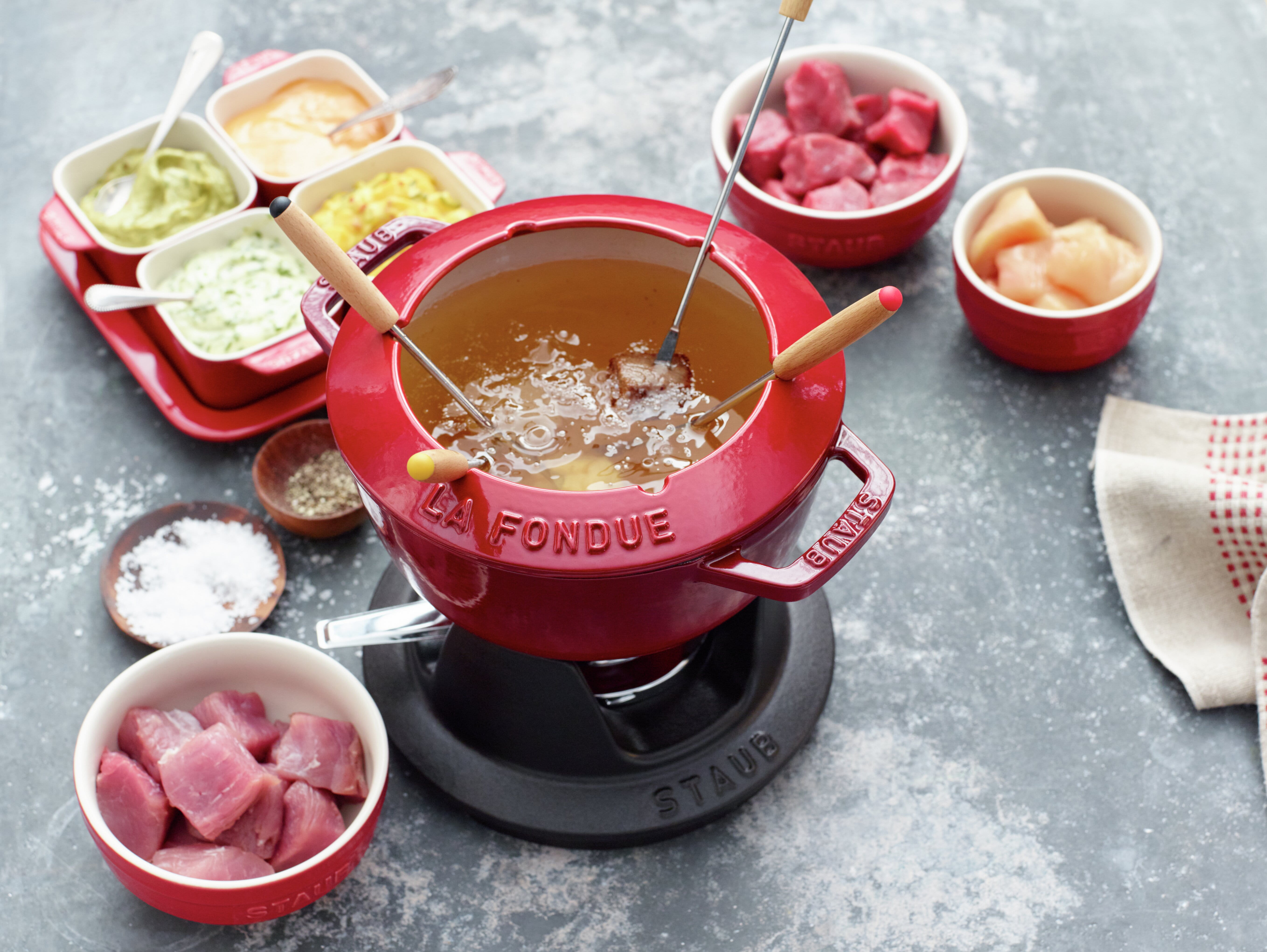 Staub Specialities Fondue Set, 20cm, kirschrot innen cremefarben