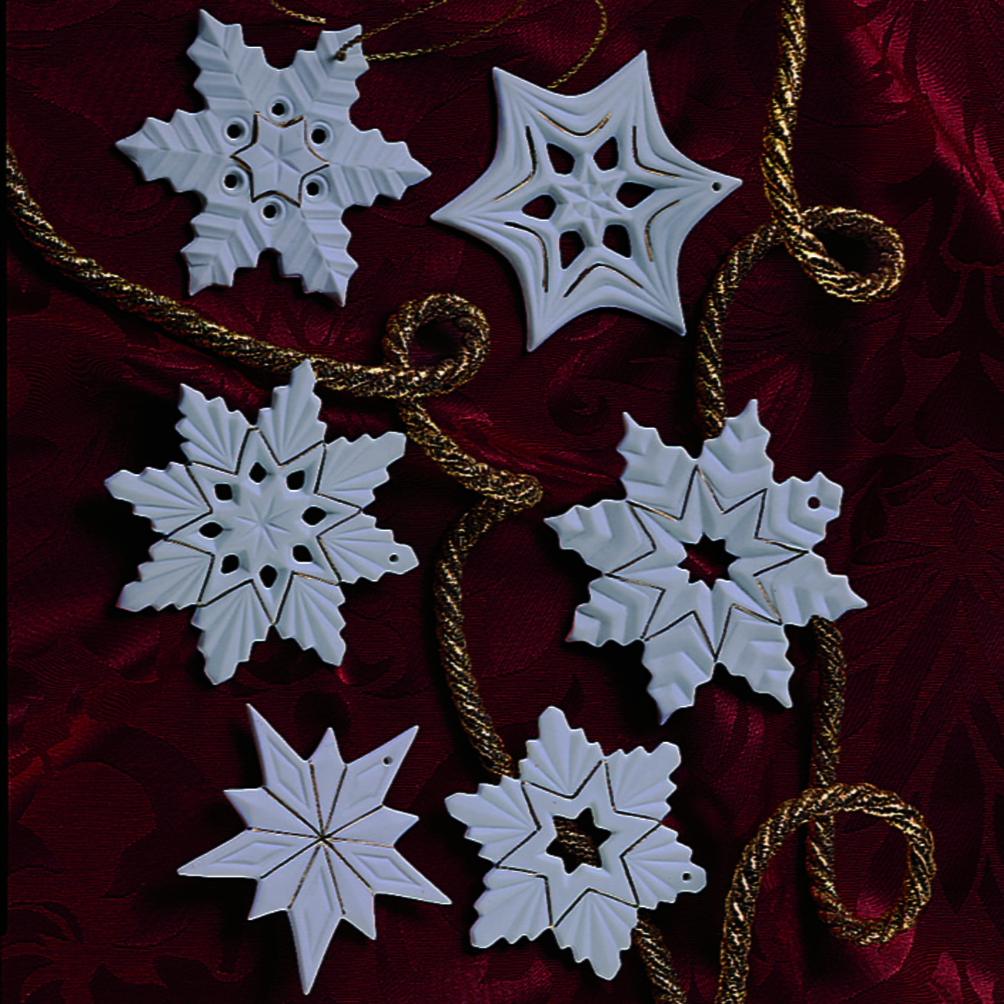 Seltmann Porzellan Weihnachtsanhänger "Schneekristall" Ø 7 cm, Weiß/Gold