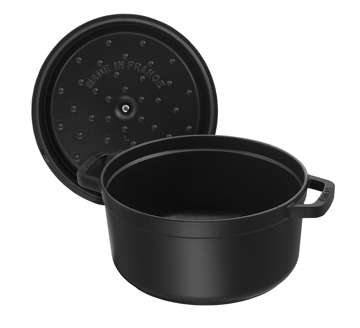 Staub Cocotte Bräter Gusseisen rund 28cm schwarz offen