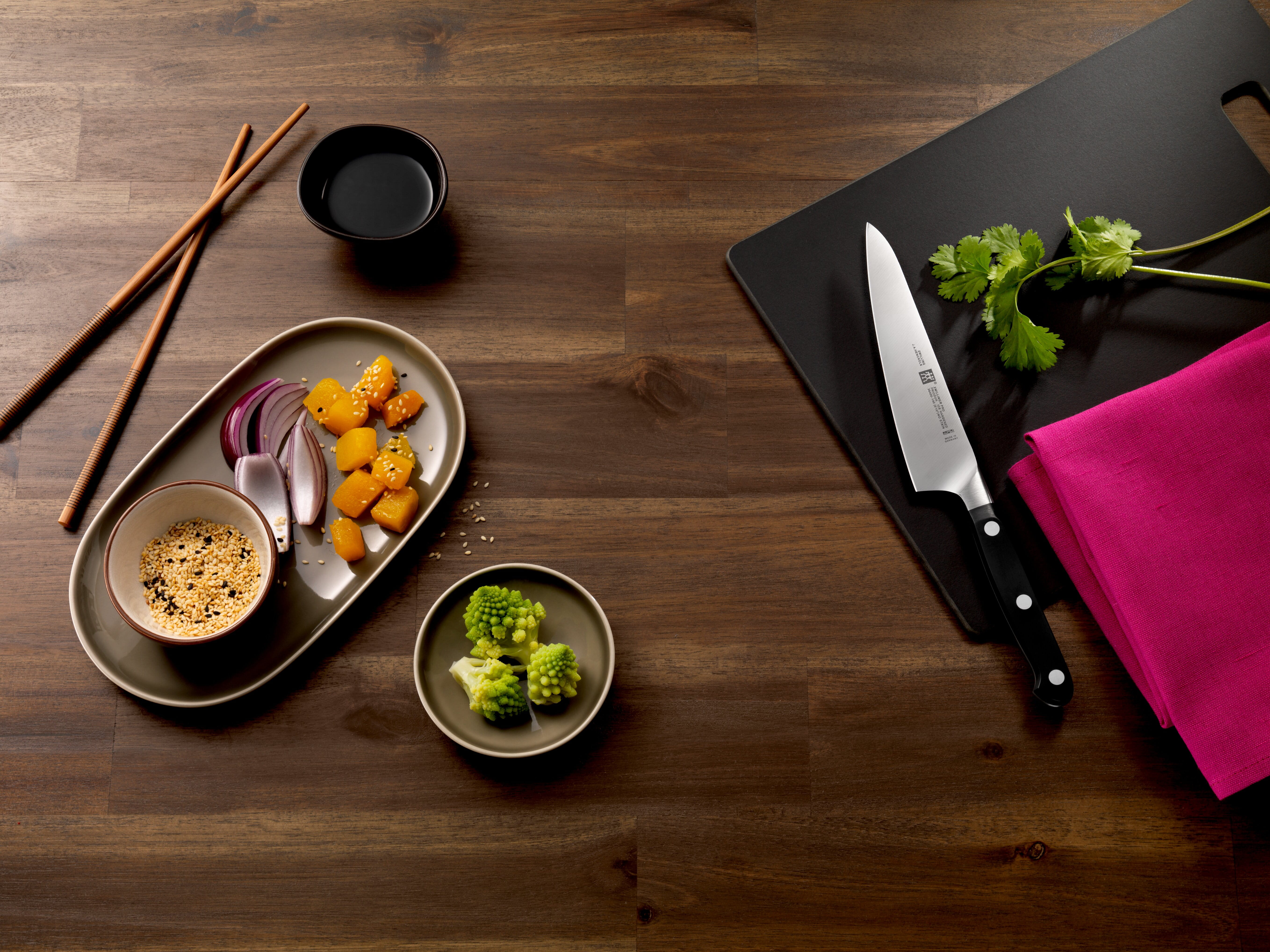 Zwilling Pro Kochmesser Compact Lifestylefoto