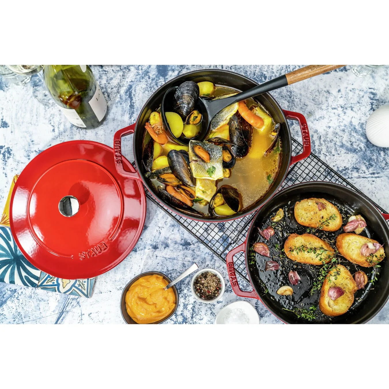 Staub Cocotte Kochtopfset 2-teilig Gusseisen rund 24 cm Kirschrot