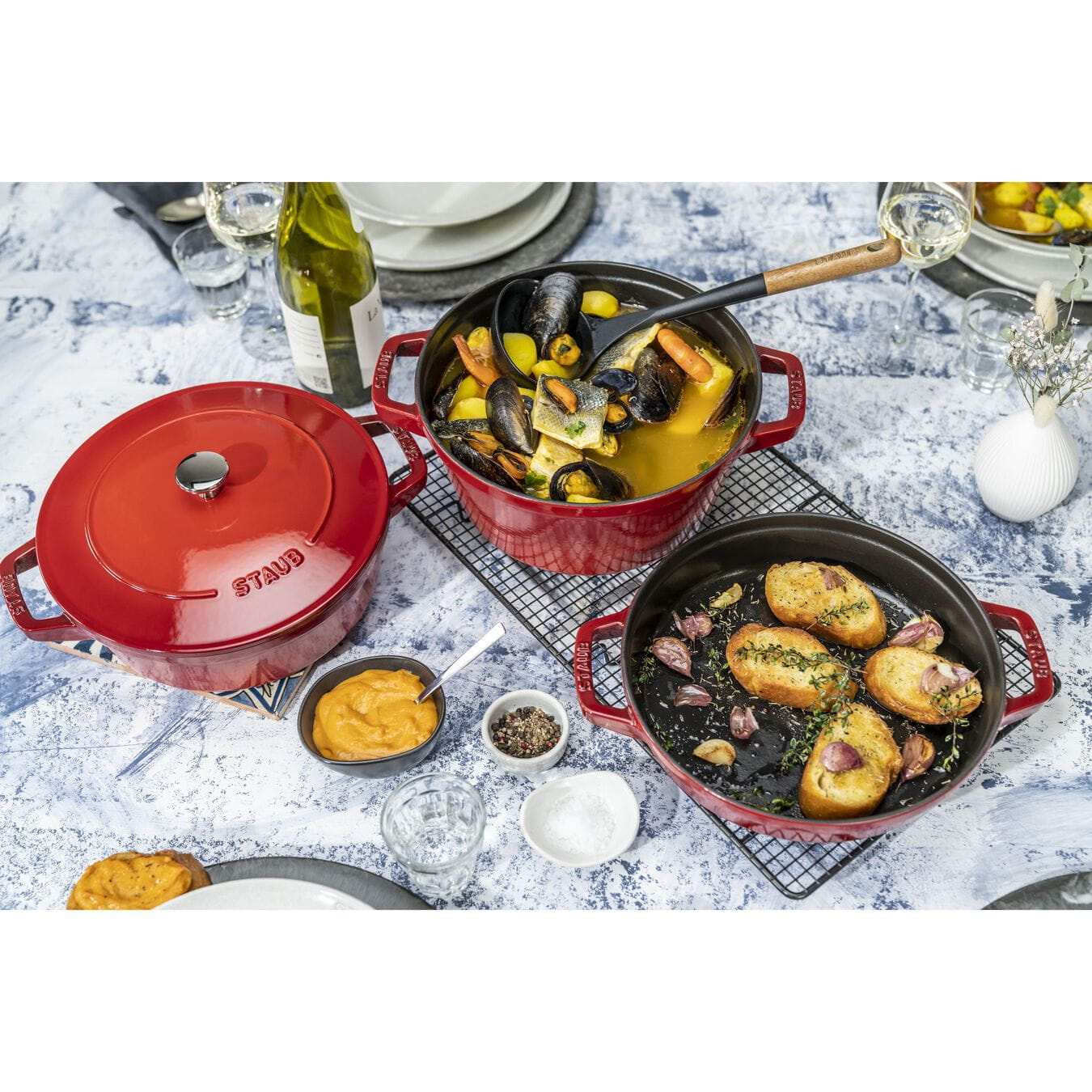 Staub Cocotte Kochtopfset 3-teilig Gusseisen rund 24 cm Kirschrot