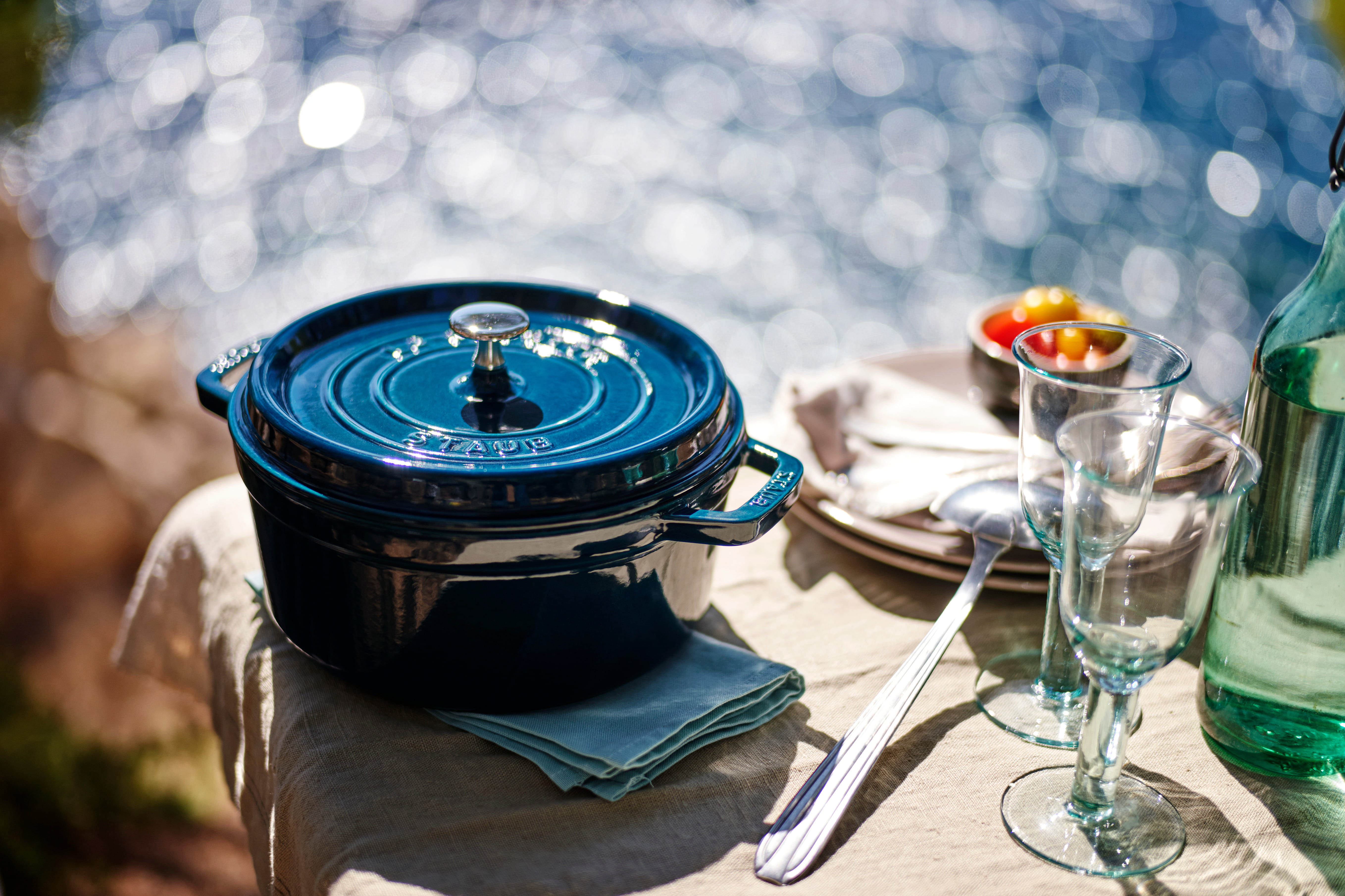 Staub Cocotte Bräter Gusseisen oval 33cm LaMer