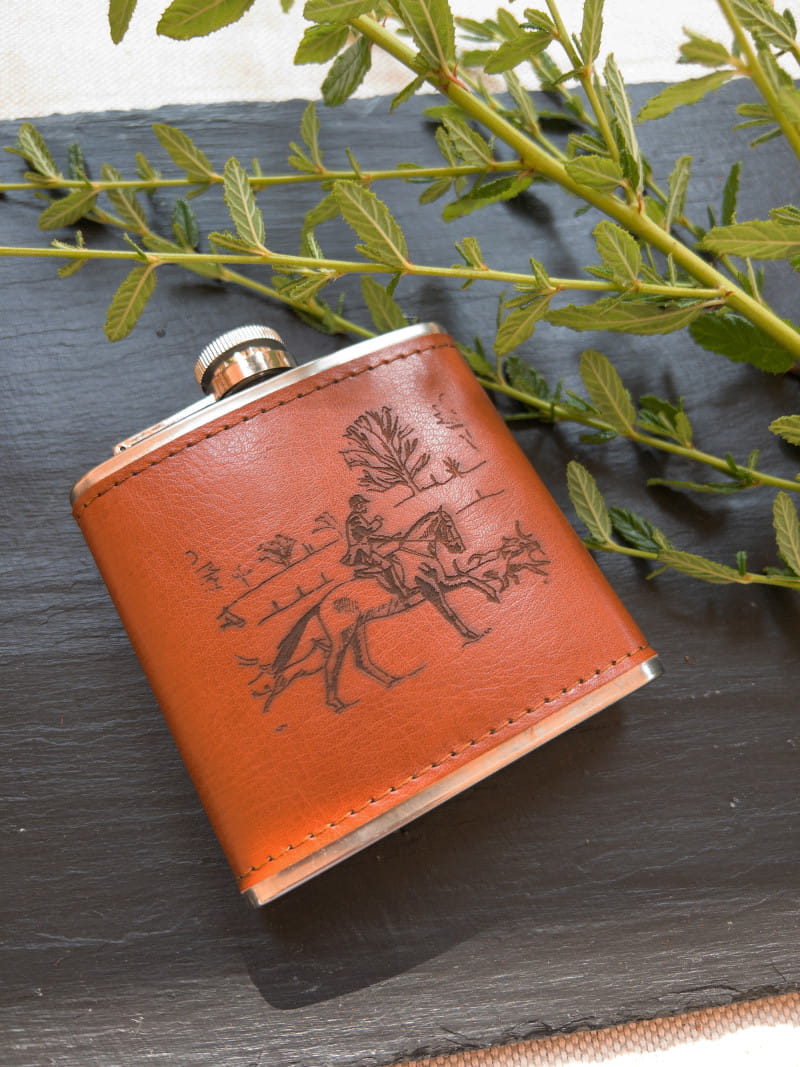 Scottish Leder Flachmann - Jagd 11 x 10 cm