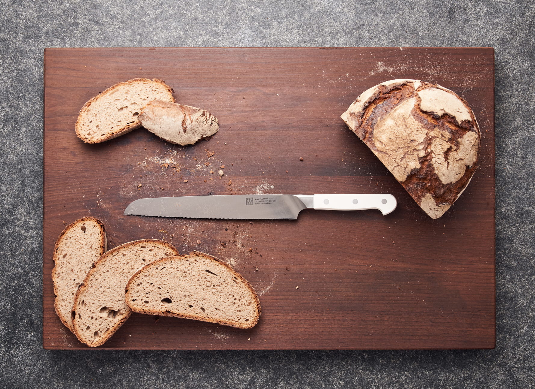 Zwilling Pro le blanc Brotmesser 230 mm