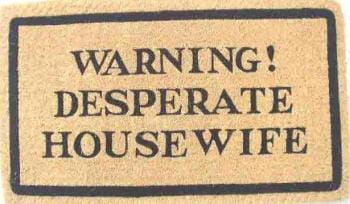 Mars & More Kokos Fußmatte "Warning! Desperate Houswife"  75 x 45 x 4 cm Handmade