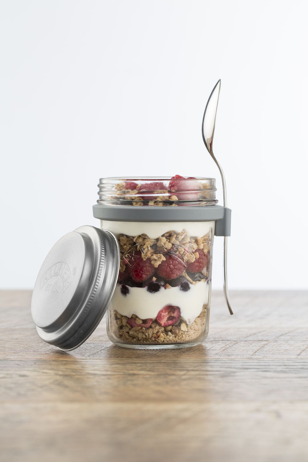 Kilner Frühstücksglas (350 ml) mit Deckel, Messbecher und Löffel