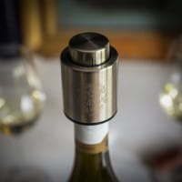 Scottish Vacuum Weinverschluss mit Gravur "There`s always time for a glas of Wine"
