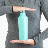 Typhoon PURE COLOUR Isolierflasche aus Edelstahl, türkis, 500 ml, hand2