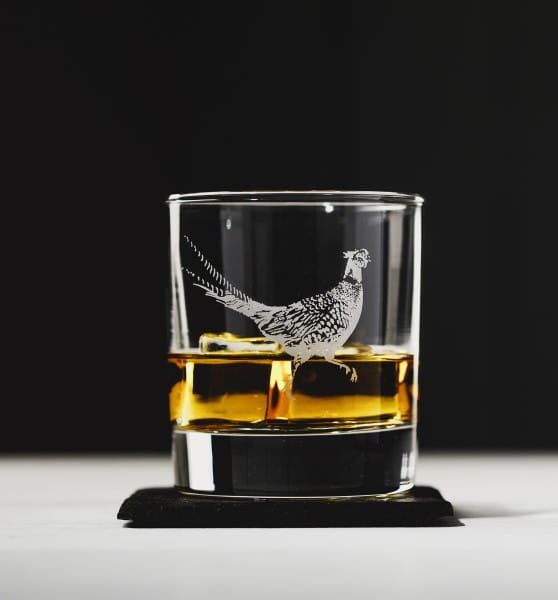 Scottish Glasbecher / Whiskyglas + Schiefer Untersetzer im Set - Fasan Ø 8,5 cm